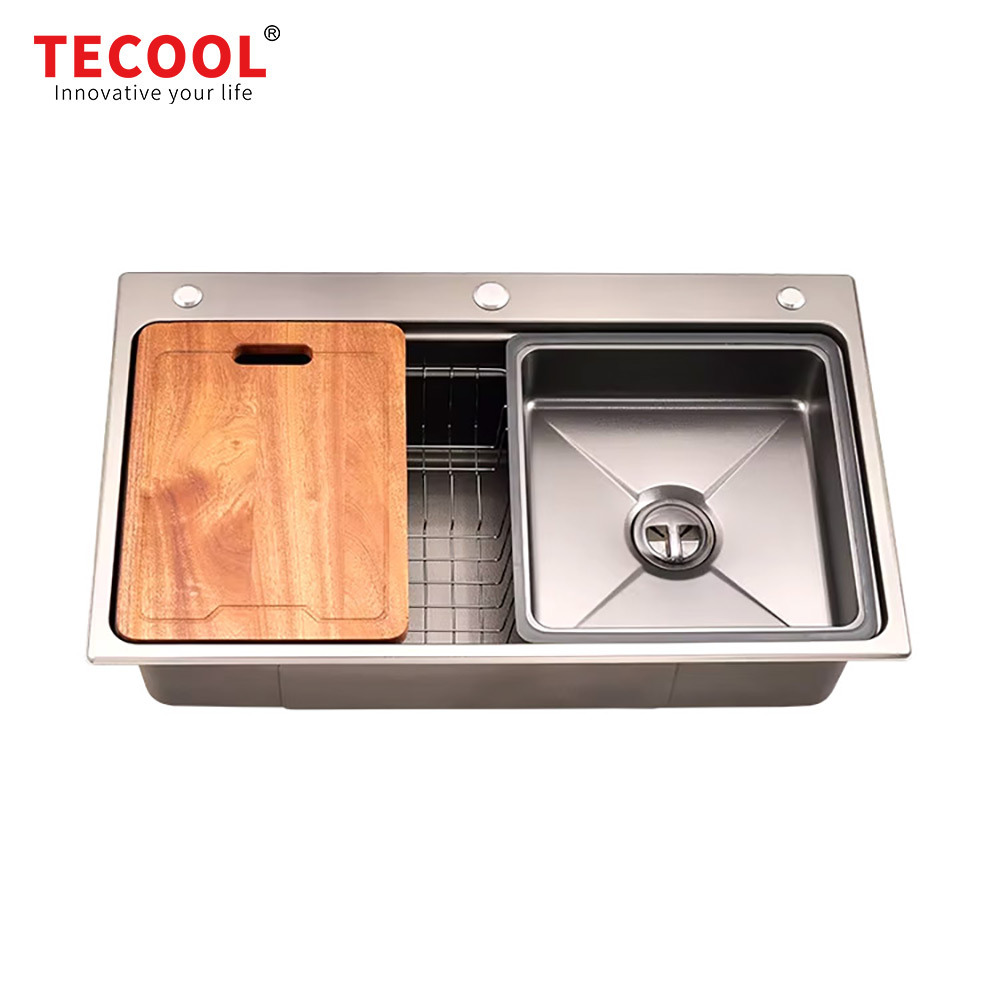 High-End SUS304 Stainless Steel Multi-Function Single Bowl Sink Set With Colander and Soap Dispenser